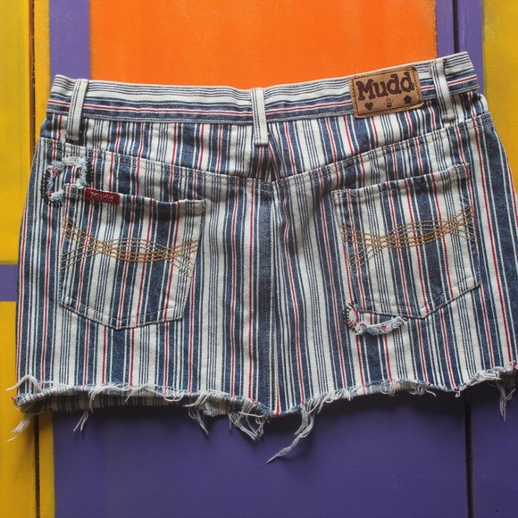 90s Mudd Mini Skirt - Picture 3 of 9